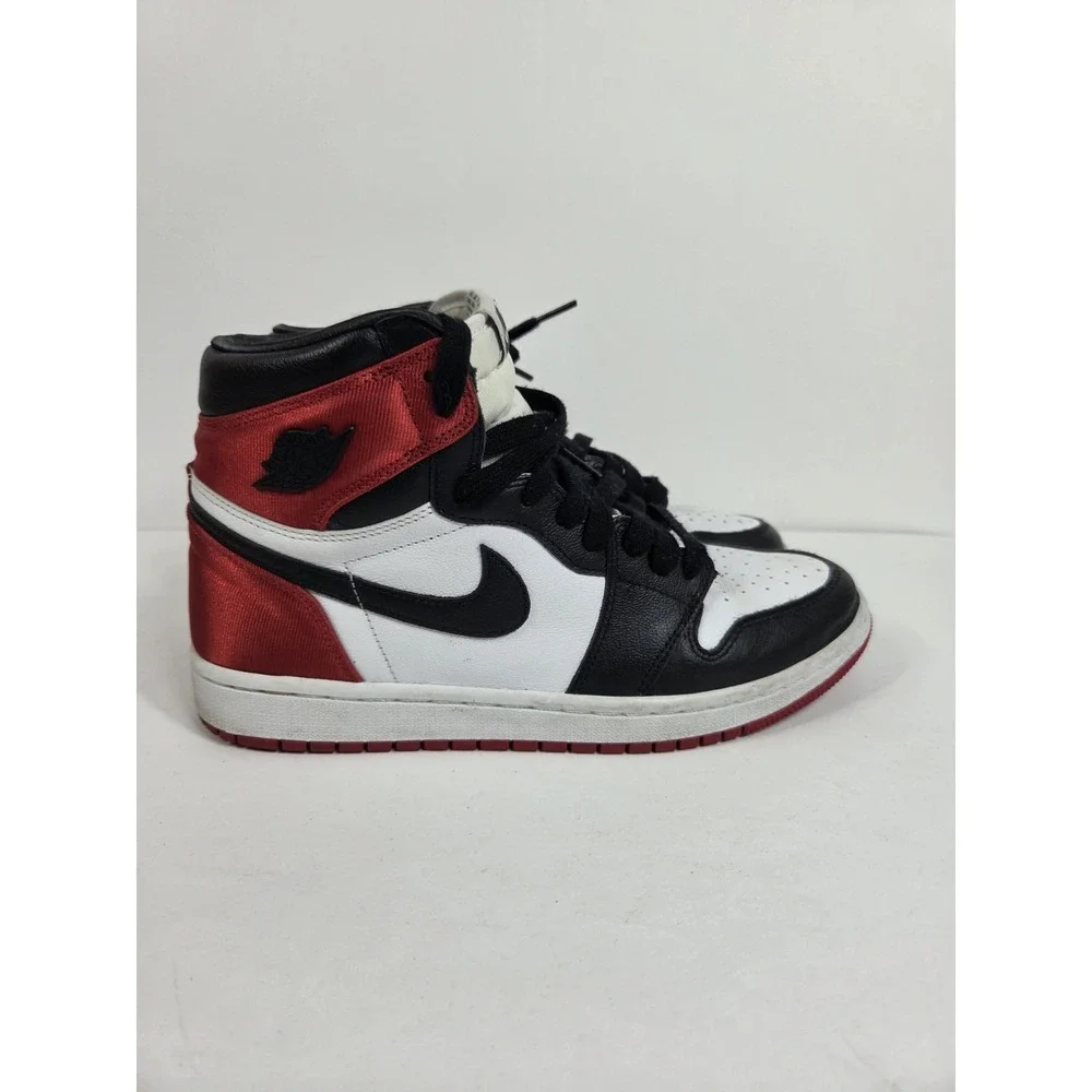 JORDAN 1 RETRO HIGH OG SATIN BLACK TOE Women Sz 9